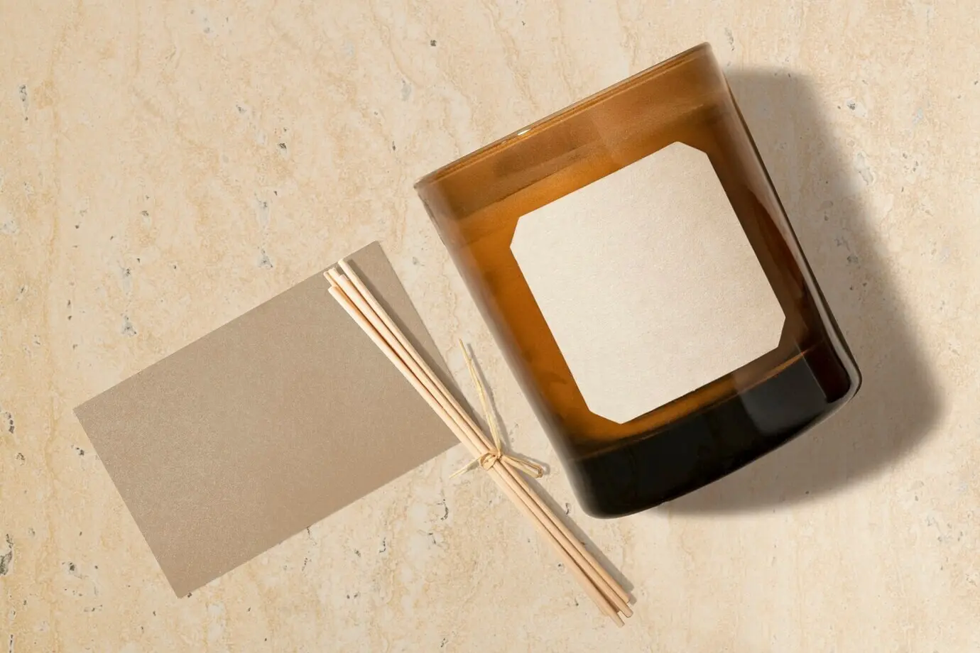 Luxuriöse Aromakerze, dekorativ und unverzichtbar für das Home-Spa.